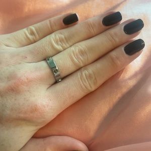 Tory Burch Miller Stud Ring - ‘Tory’ Silver - Size 8